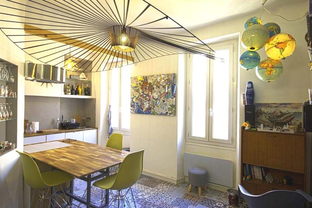 Plein Coeur Du Quartier Du Panier . Chaleureux T2. Apartment